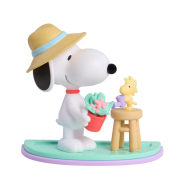 Happy Haul Peanuts Snoopy Vinyl Figs In Surprise Box Assorted 